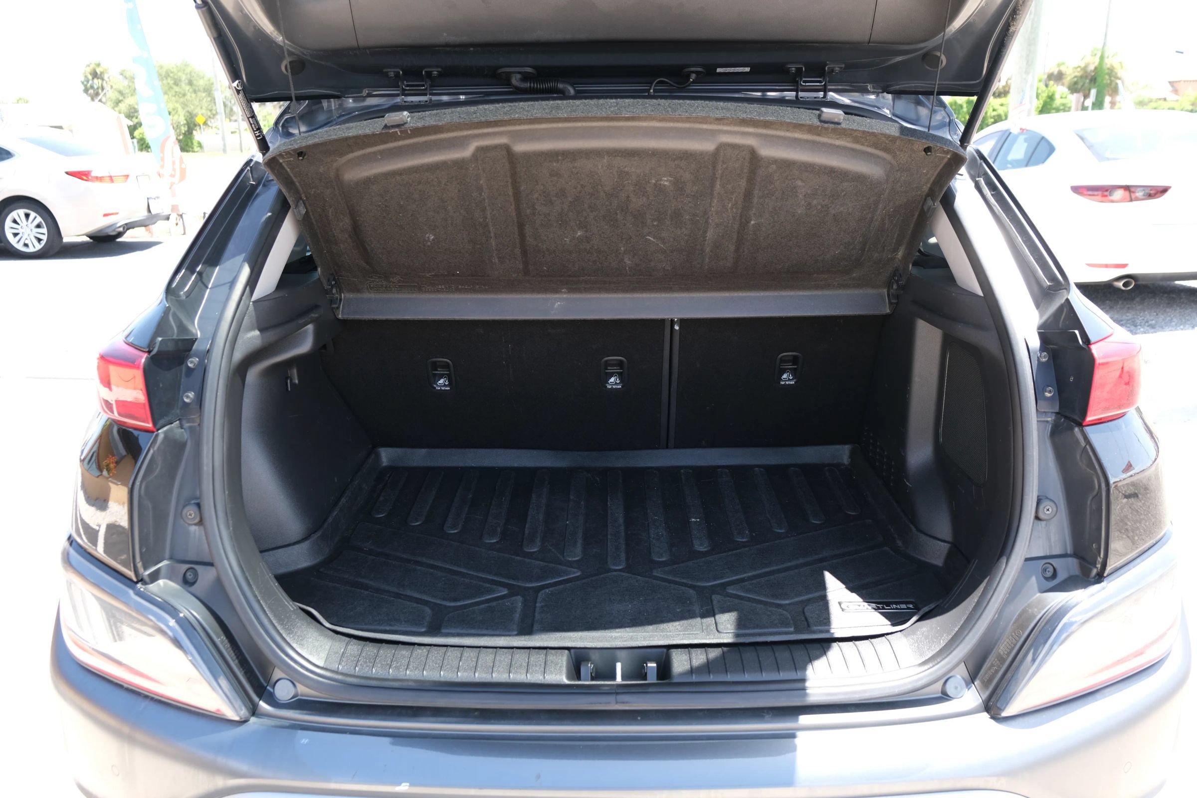Used 2022 Hyundai Kona Limited FWD image 13
