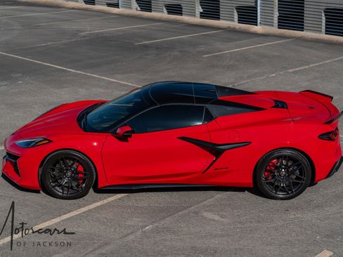 Used 2023 Chevrolet Corvette Z06 image 6