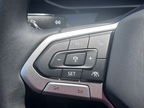 Used 2025 Volkswagen Jetta SE FWD image 27