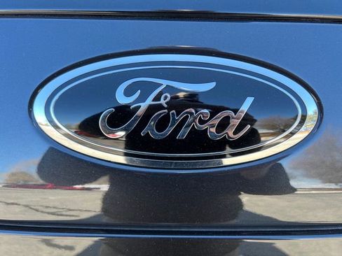 Certified 2022 Ford Expedition Limited image 40