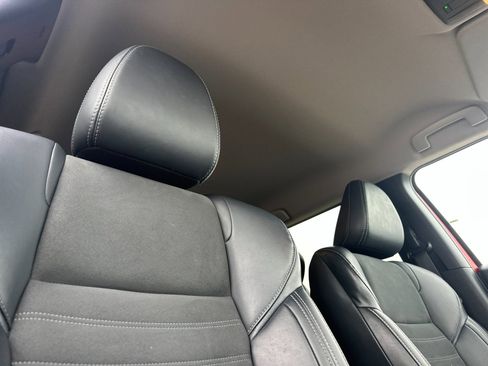 Used 2024 Mitsubishi Outlander SE Black Edition image 17