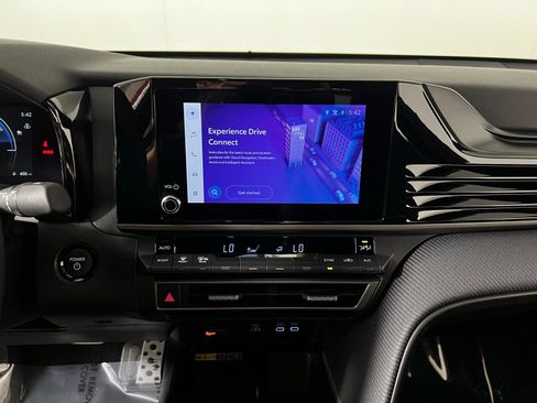 Certified 2025 Toyota Camry SE image 18