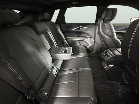 Used 2024 Cadillac Lyriq Luxury w/ LPO, Floor Liner Package image 30