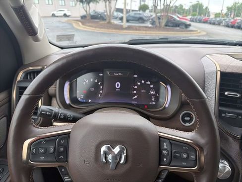 Used 2025 RAM 1500 Limited AWD/4WD image 6