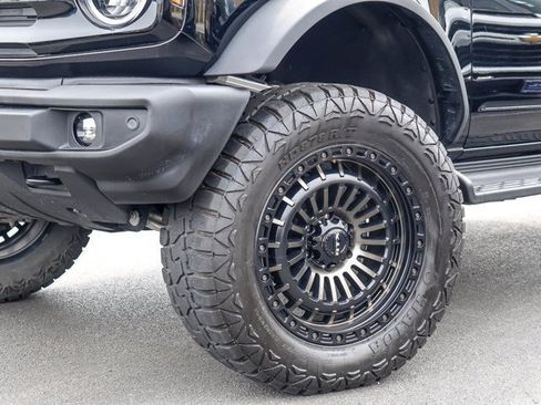 Certified 2025 Ford Bronco Outer Banks AWD/4WD image 4