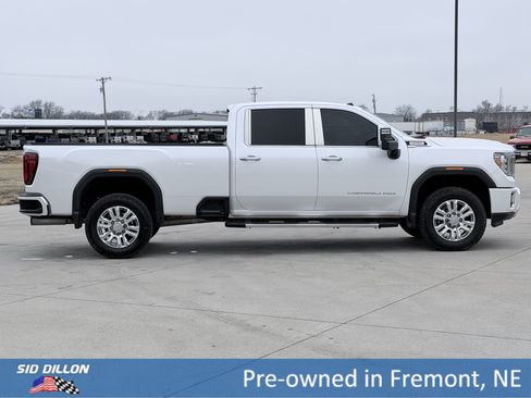 Used 2020 GMC Sierra 3500 Denali w/ Denali Ultimate Package image 3