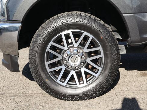 Used 2019 Ford F250 Lariat w/ Lariat Ultimate Package image 53