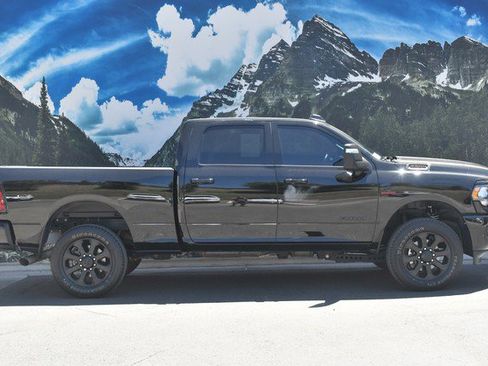 Used 2024 RAM 2500 Big Horn w/ Night Edition AWD/4WD image 2