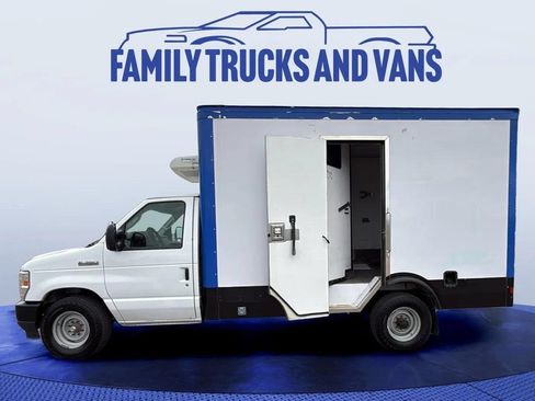 Used 2024 Ford E-350 and Econoline 350 Super Duty w/ Power Windows & Locks Group RWD image 2