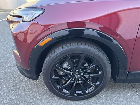Used 2024 Buick Encore GX Sport Touring w/ Experience Buick Package image 19
