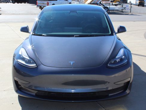 Used 2021 Tesla Model 3 Performance image 13