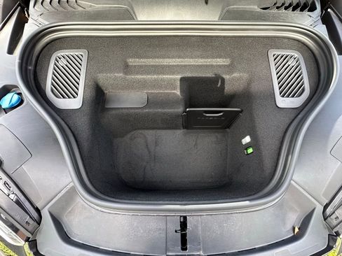 Certified 2024 Porsche Macan Turbo Electric image 43