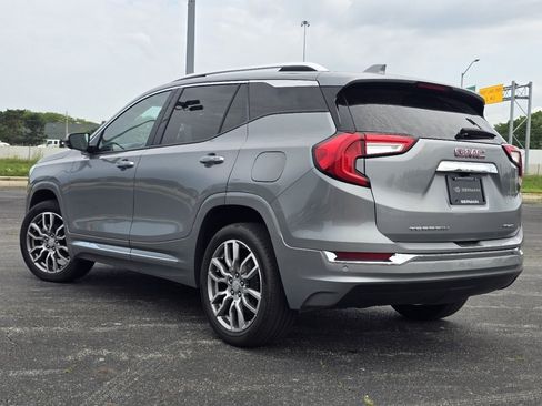 Used 2024 GMC Terrain Denali w/ Denali Premium Package AWD/4WD image 17