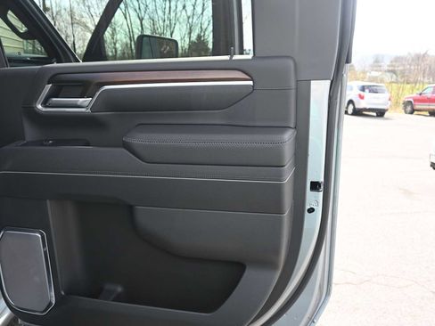 New 2026 GMC Sierra 3500 Denali w/ Denali Reserve Package image 16