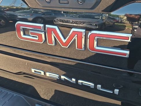 Used 2023 GMC Sierra 1500 Denali w/ Denali Reserve Package AWD/4WD image 23