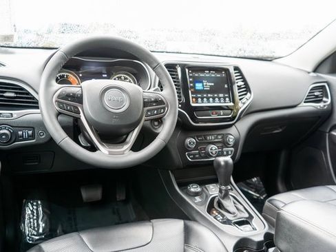 Used 2022 Jeep Cherokee Limited image 12