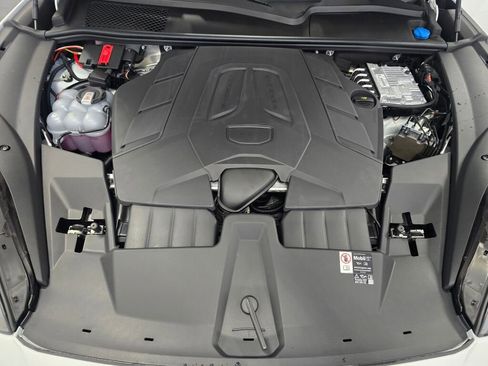 New 2026 Porsche Cayenne image 11