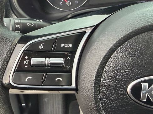 Used 2019 Kia Forte LXS FWD image 25