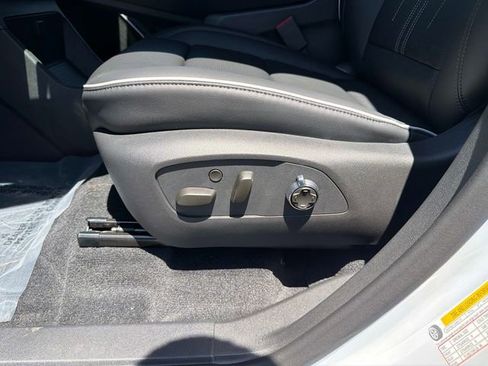 New 2026 Buick Enclave Avenir w/ Super Cruise Package image 19