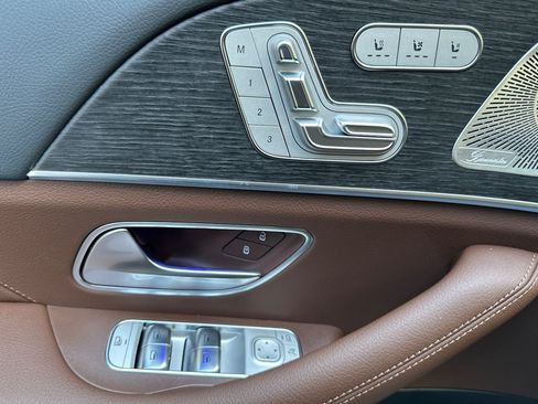 New 2026 Mercedes-Benz GLS 450 4MATIC image 10