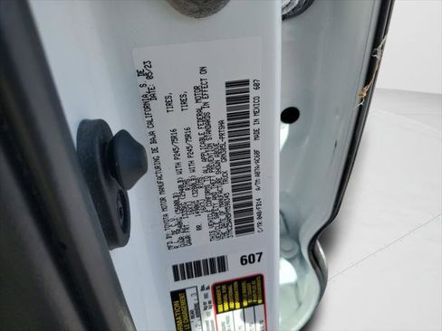 Certified 2023 Toyota Tacoma SR AWD/4WD image 28