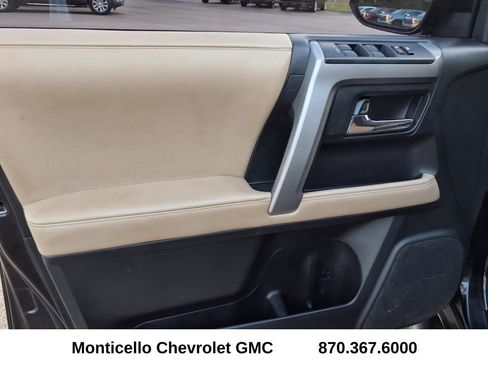 Used 2022 Toyota 4Runner SR5 image 9