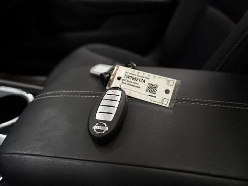 Used 2022 Nissan Altima 2.5 SV w/ SV Premium Package image 30