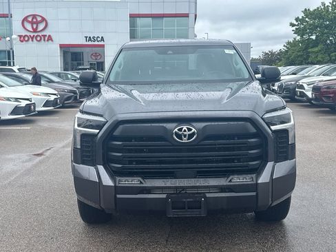 Used 2023 Toyota Tundra SR5 w/ SR5 Convenience Package AWD/4WD image 2