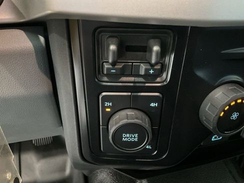 Used 2025 Ford F250 XL w/ XL Chrome Package image 13