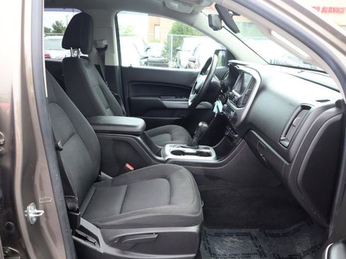Used 2015 Chevrolet Colorado LT w/ LT Convenience Package AWD/4WD image 9