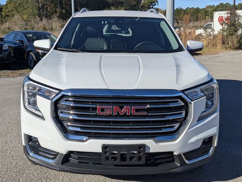 Used 2023 GMC Terrain SLT image 9