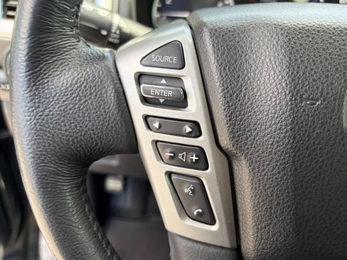 Used 2021 Nissan Titan SV w/ SV Convenience Package AWD/4WD image 17