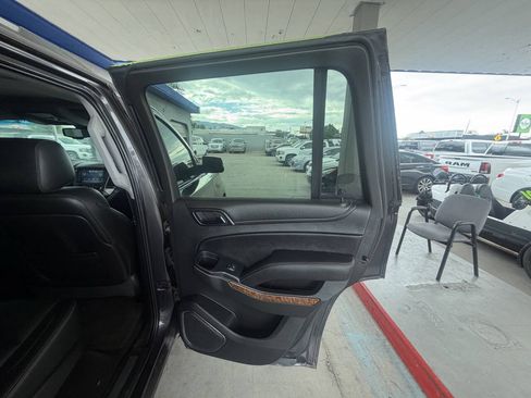 Used 2015 Chevrolet Tahoe LTZ AWD/4WD image 15