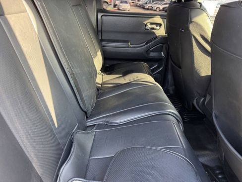 Used 2022 Nissan Frontier SV image 7