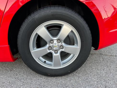 Used 2015 Chevrolet Cruze LT FWD image 27