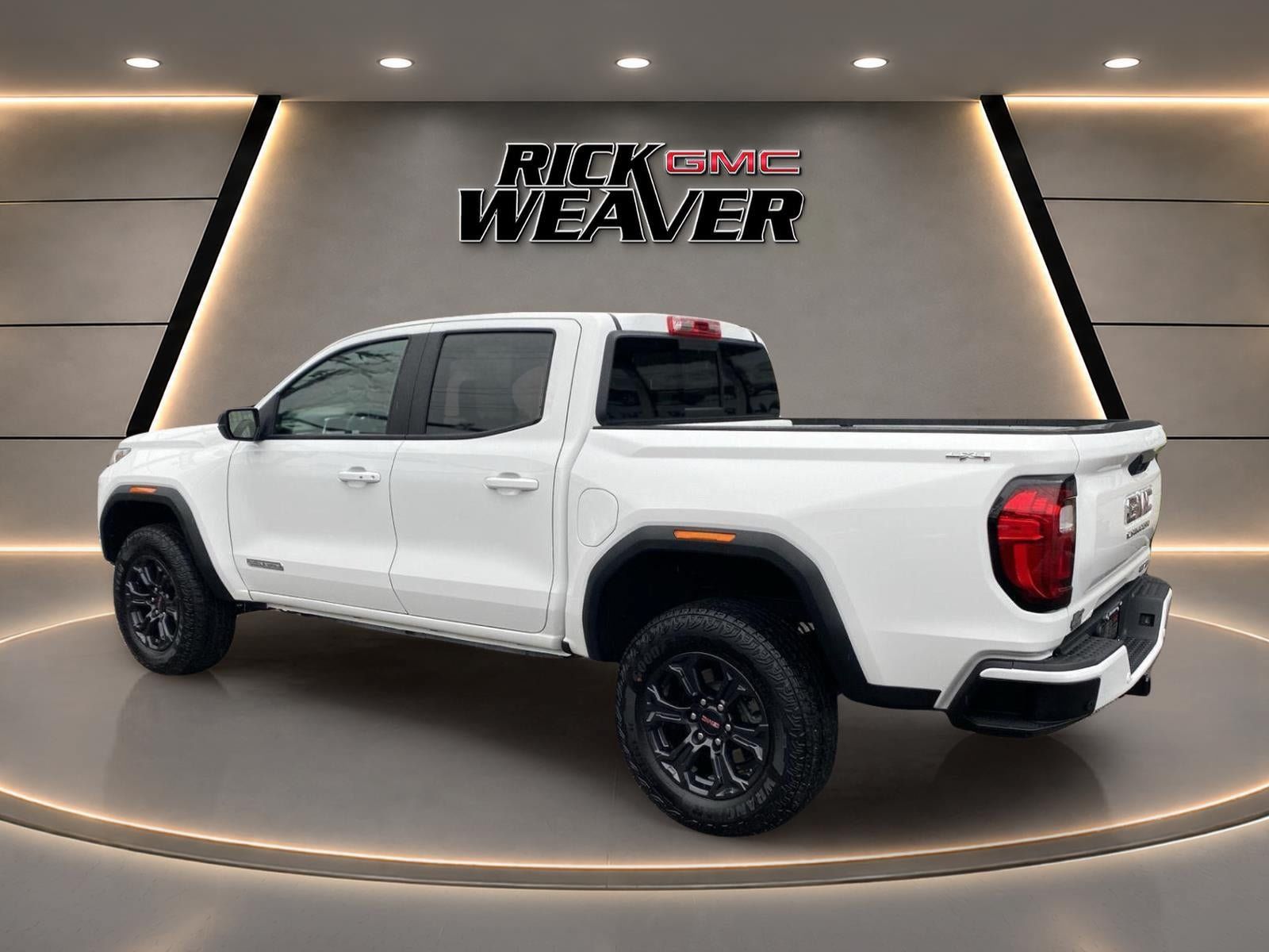 Used 2025 GMC Canyon Elevation AWD/4WD image 4