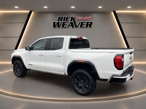 Used 2025 GMC Canyon Elevation AWD/4WD image 4