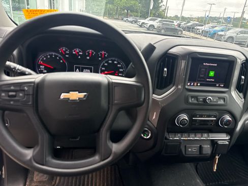 Used 2022 Chevrolet Silverado 1500 Custom AWD/4WD image 8