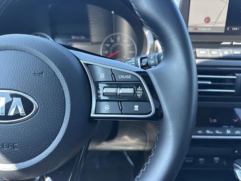 Used 2021 Kia Seltos SX w/ SX Sunroof Package image 16