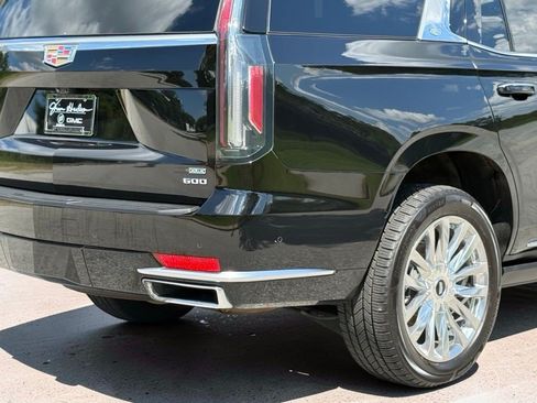 Certified 2024 Cadillac Escalade Premium Luxury w/ Performance Package AWD/4WD image 19