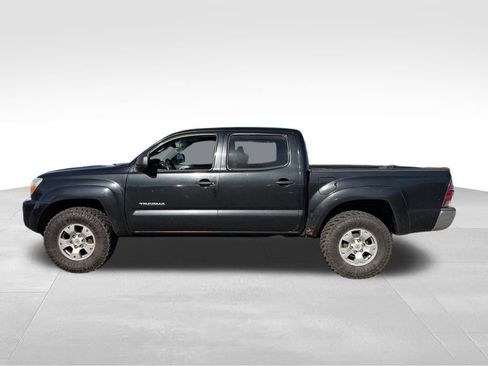Used 2010 Toyota Tacoma PreRunner image 5