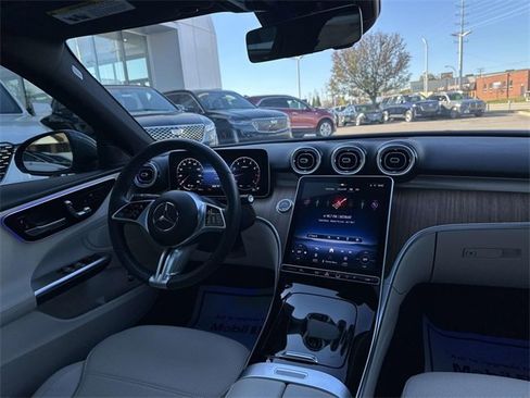 Used 2023 Mercedes-Benz C 300 4MATIC Sedan image 57