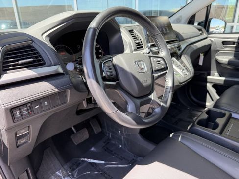 Used 2025 Honda Odyssey EX-L image 32