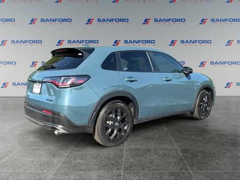 Used 2025 Honda HR-V Sport image 5