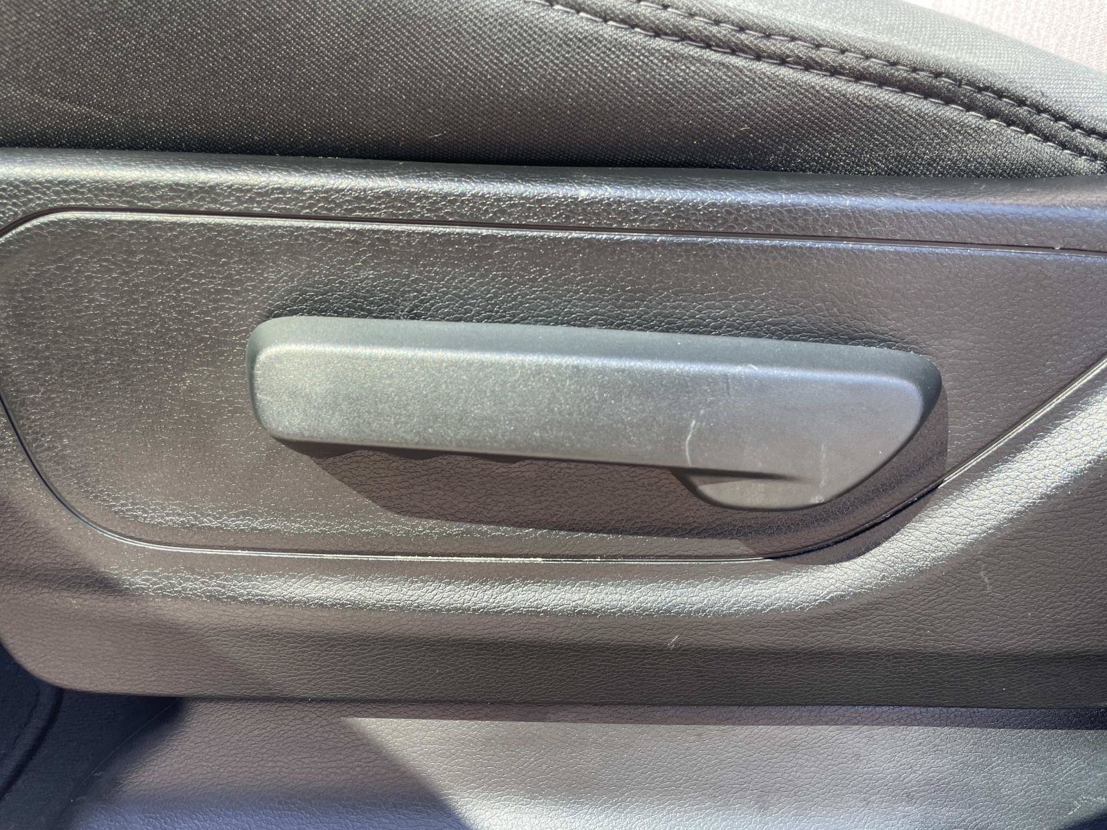 Used 2019 RAM 1500 Big Horn RWD image 15