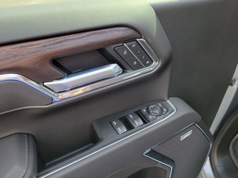 New 2026 GMC Sierra 1500 SLT image 14