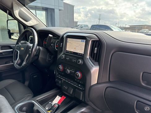 Used 2022 Chevrolet Silverado 2500 LTZ w/ LTZ Plus Package image 22