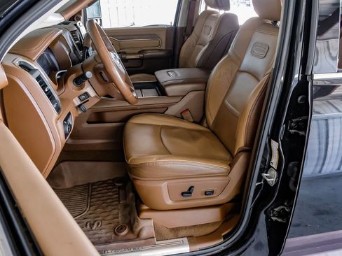 Used 2024 RAM 2500 Limited w/ Safety Group image 29