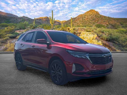 Used 2022 Chevrolet Equinox RS AWD/4WD image 2