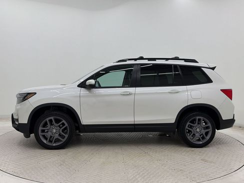 Used 2023 Honda Passport EX-L image 2